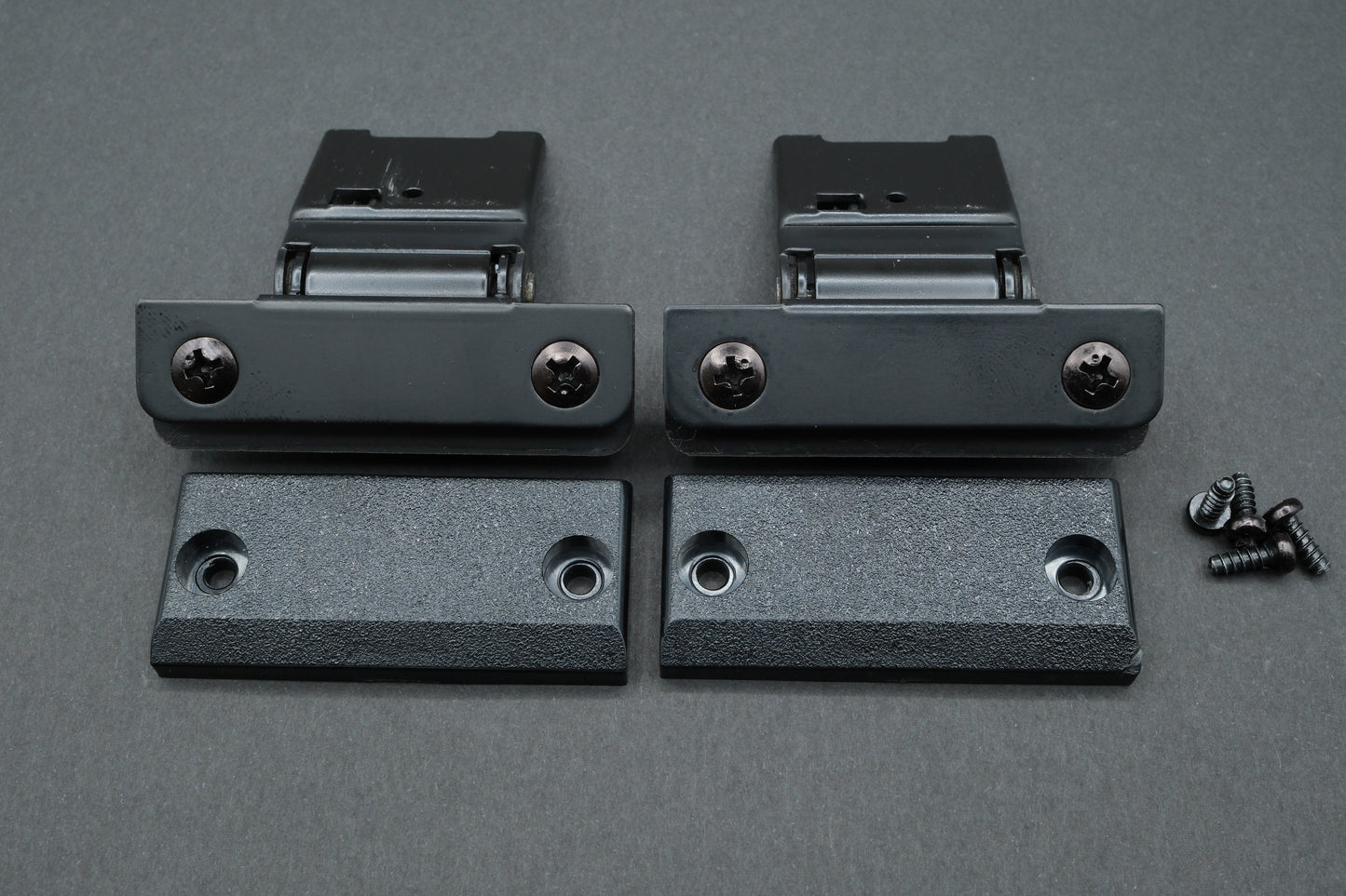 Technics SL-1300MK2 / SL-1400MK2 / SL-1500MK2 Dust Cover Hinge Bracket