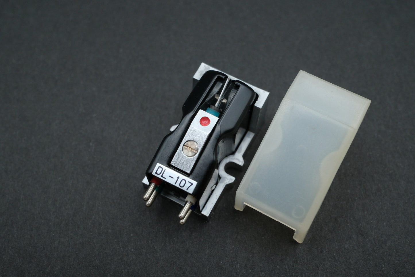 Denon DL-107 MM Cartridge – Silver Frame