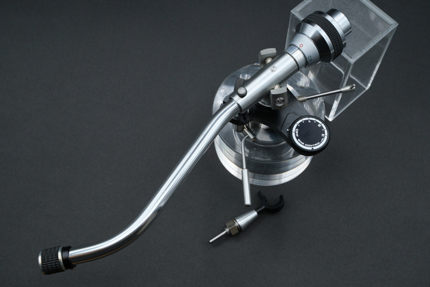Micro Seiki MA303 Tonearm (01)