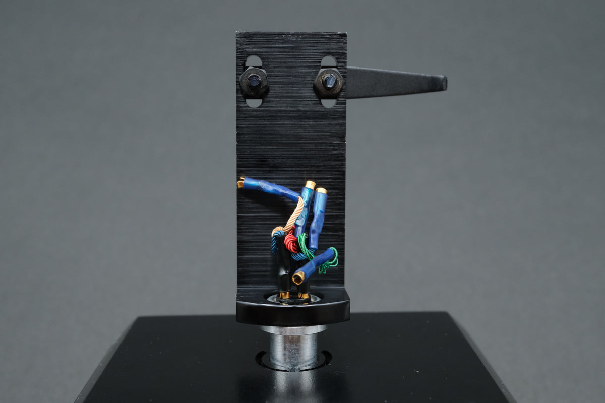 Empire Headshell - 10.7g (01)