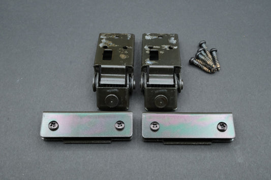 Yamaha YP-D7 Dust Cover Hinge Brackets (Pair)
