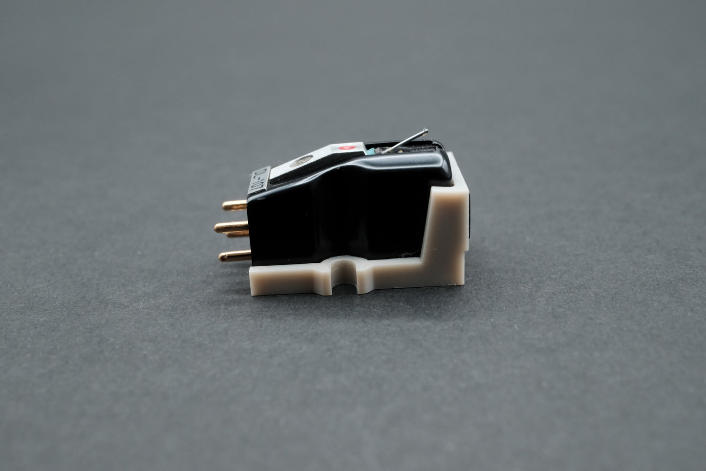 Denon DL-107 MM Cartridge (03)