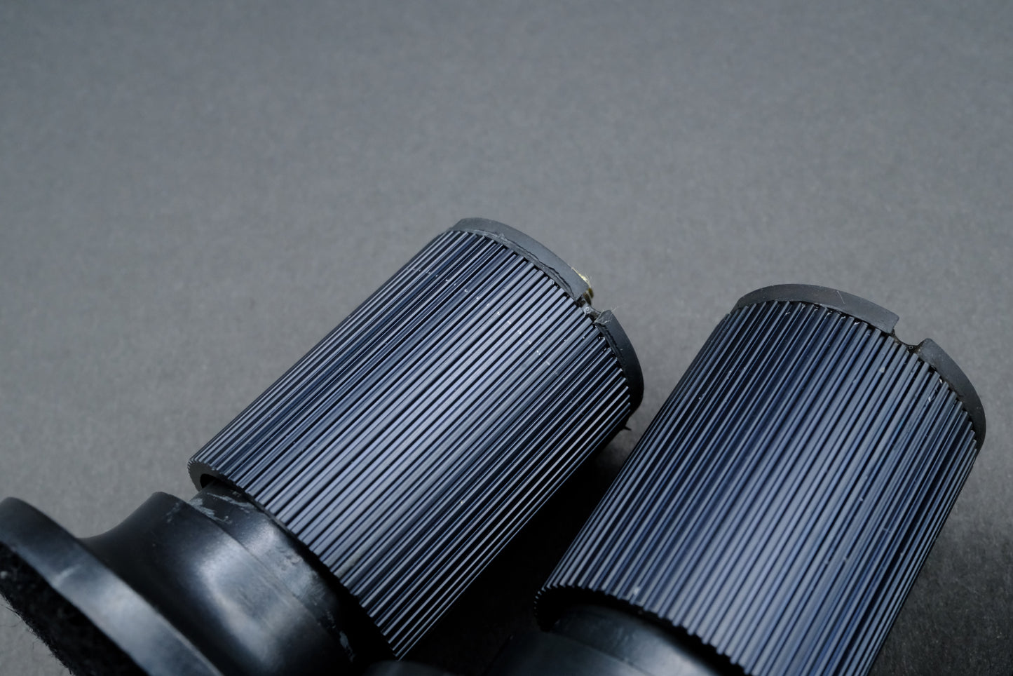 Technics Genuine SL-120 / SL-1200MK1 Insulator Feet – Set of 4 (02)