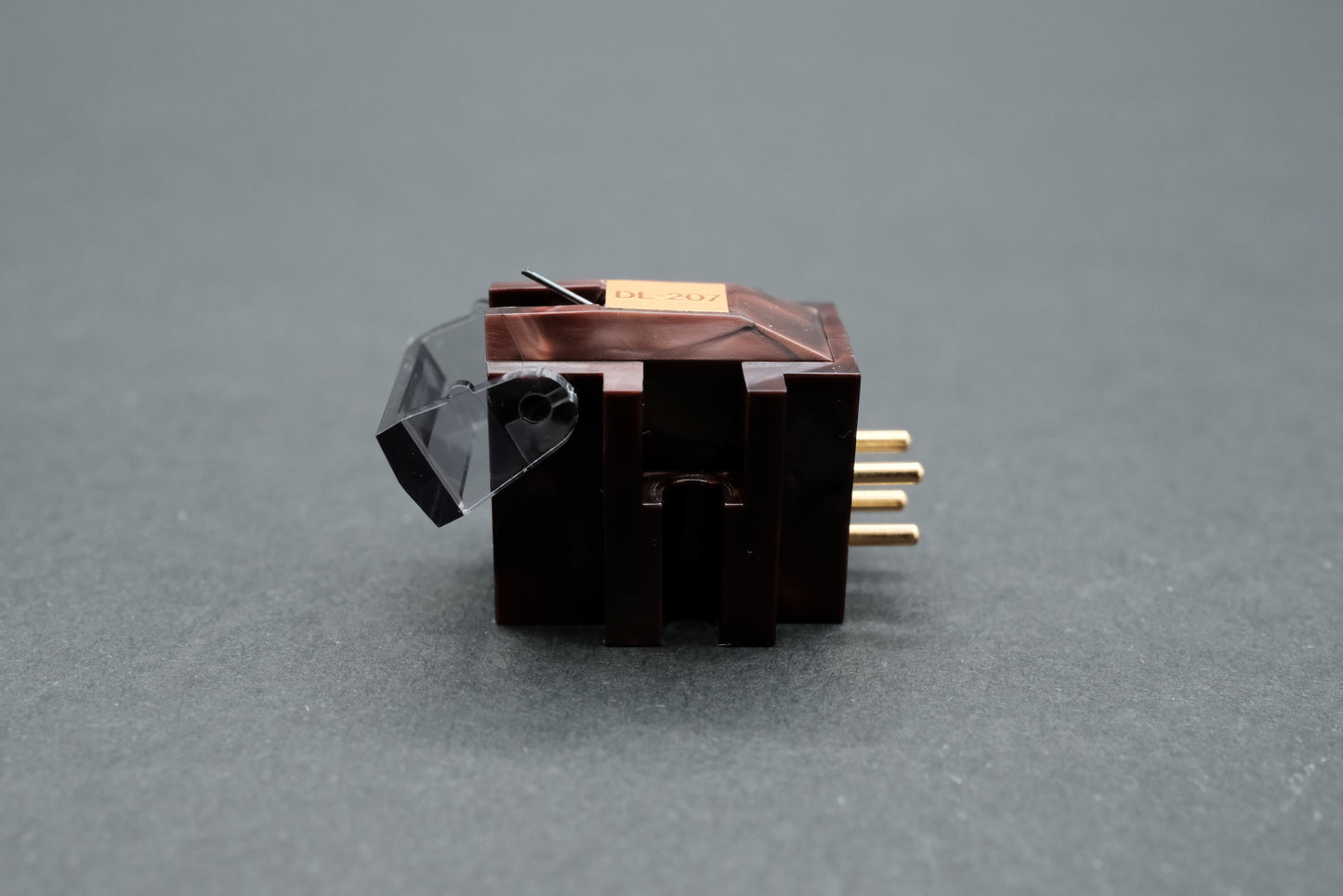 Denon DL-207 MC Cartridge – Amorphous Boron Pipe Cantilever