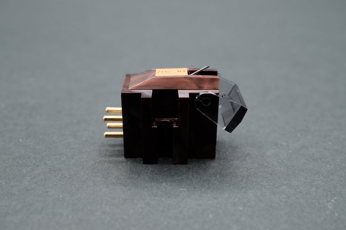 Denon DL-207 MC Cartridge – Amorphous Boron Pipe Cantilever