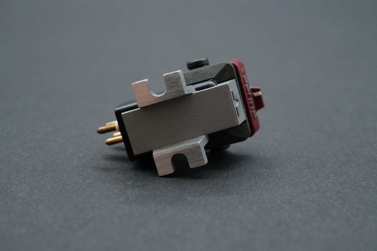 Shure V15 Type VxMR MM Cartridge - Original Micro-Ridge & Beryllium Cantilever (02)