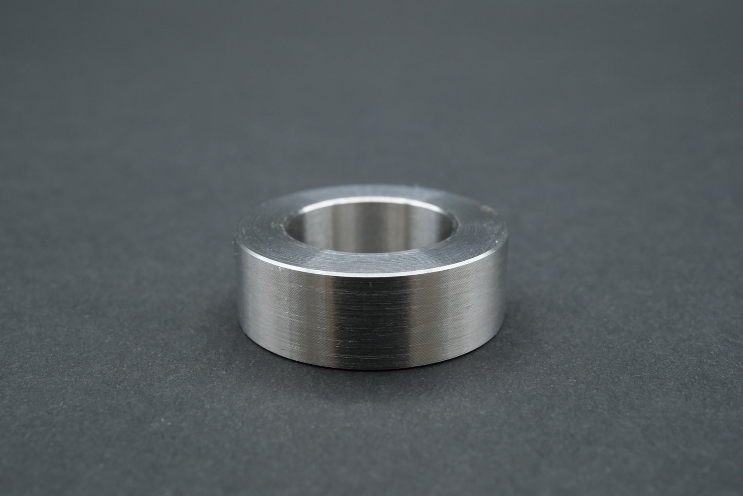 Tonearm Weight – 35.6g (18mm Inner Diameter)