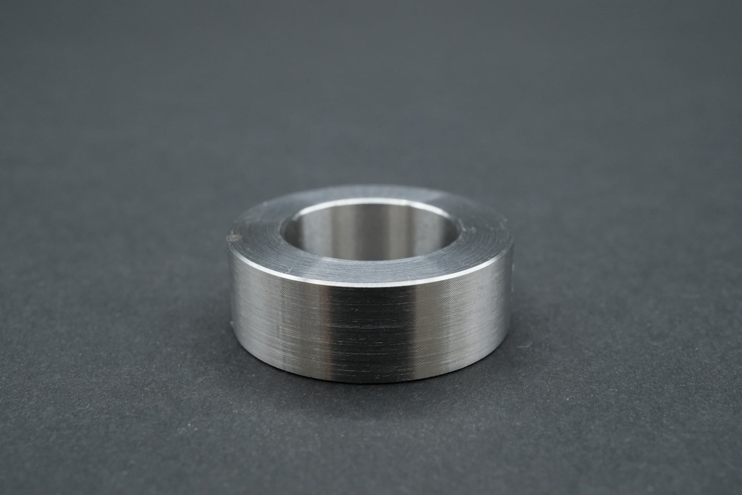 Tonearm Weight – 35.6g (18mm Inner Diameter)
