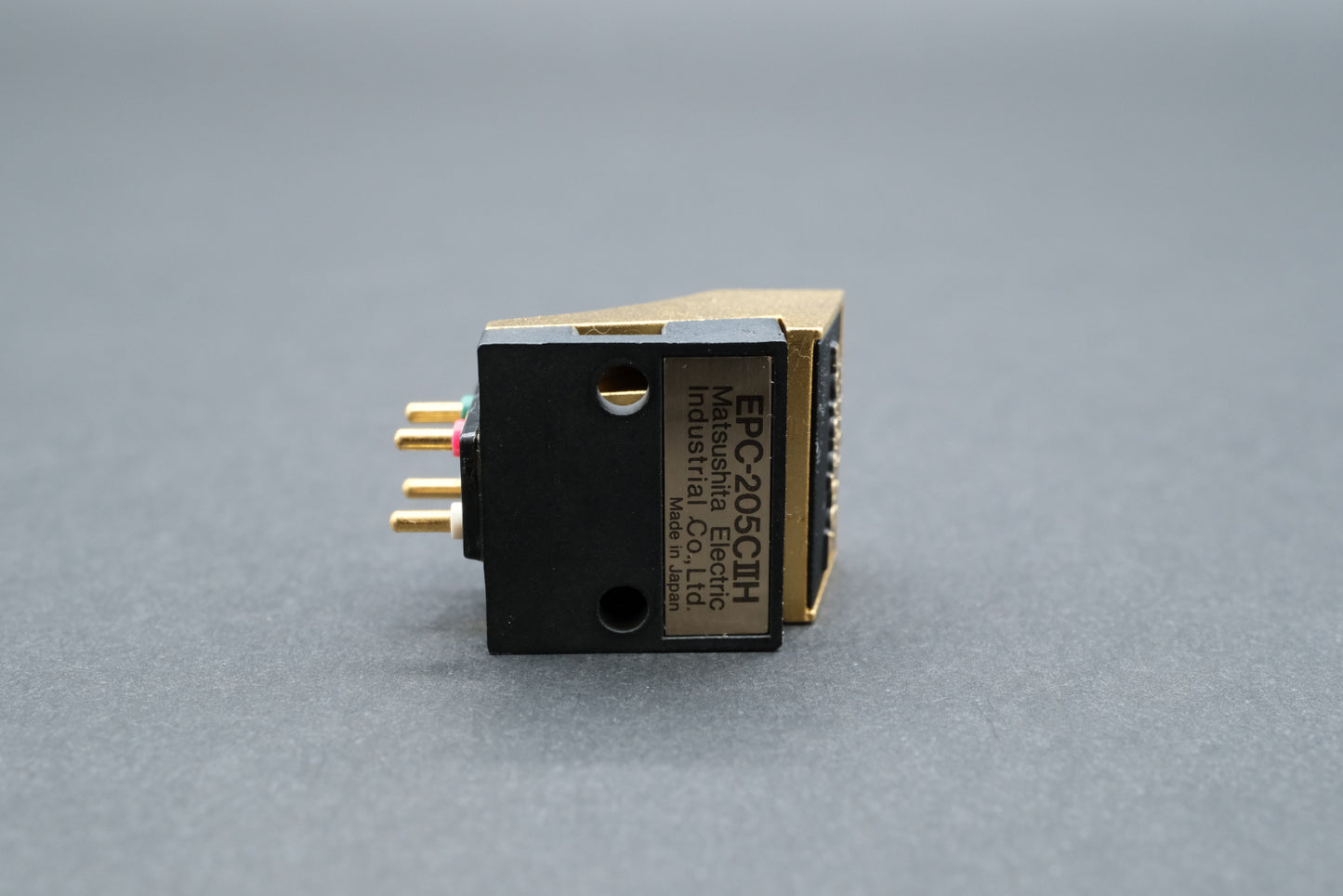 Technics EPC-205C-IIH MM Cartridge - Titanium Pipe Cantilever (02)