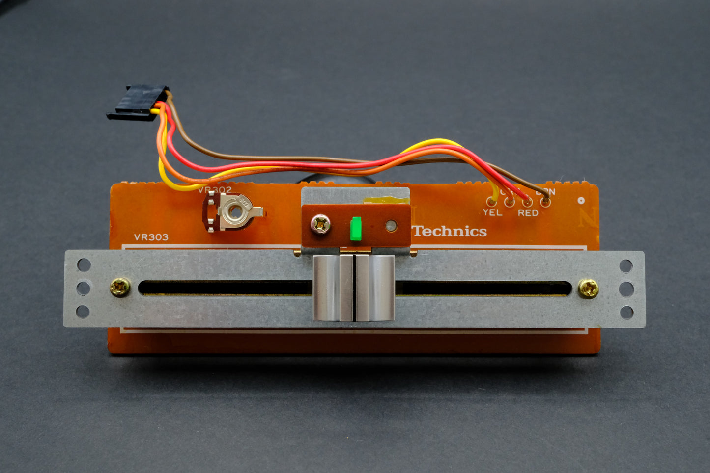 Technics SL-1200 MK2 Pitch Fader Control