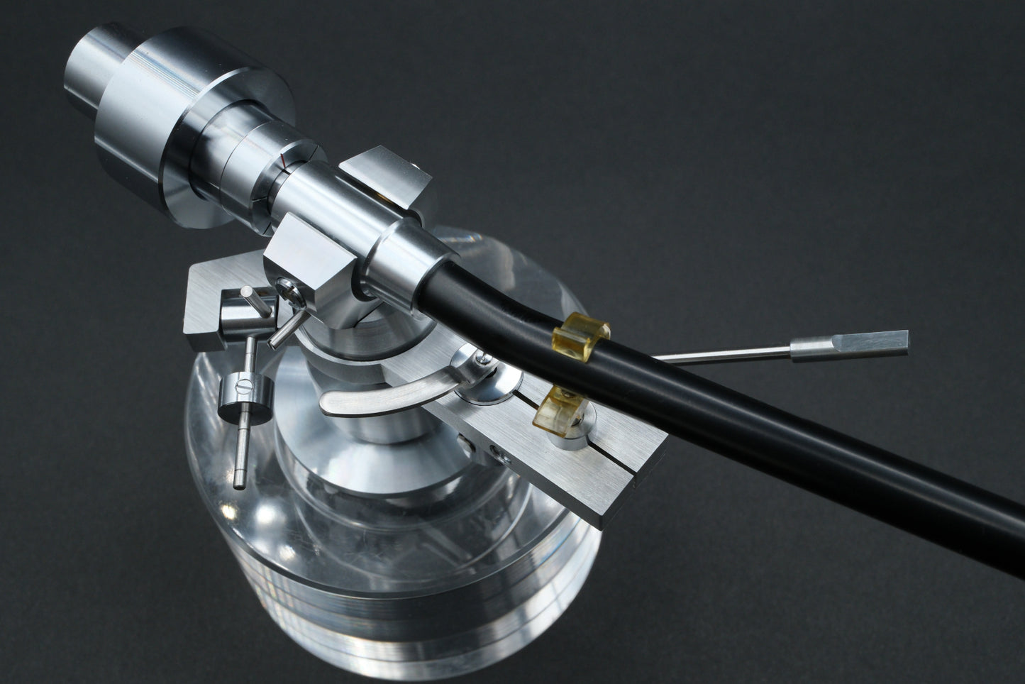Pioneer PA-1000 Carbon Fiber Tonearm (03)