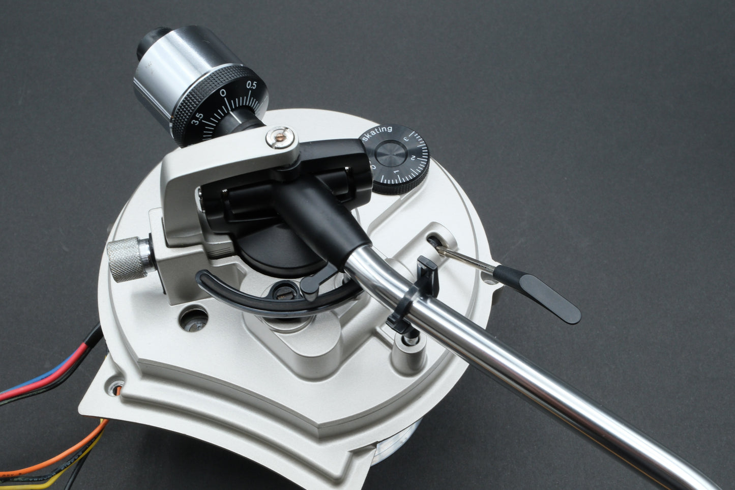 Technics SL-1300 MK2 Tonearm