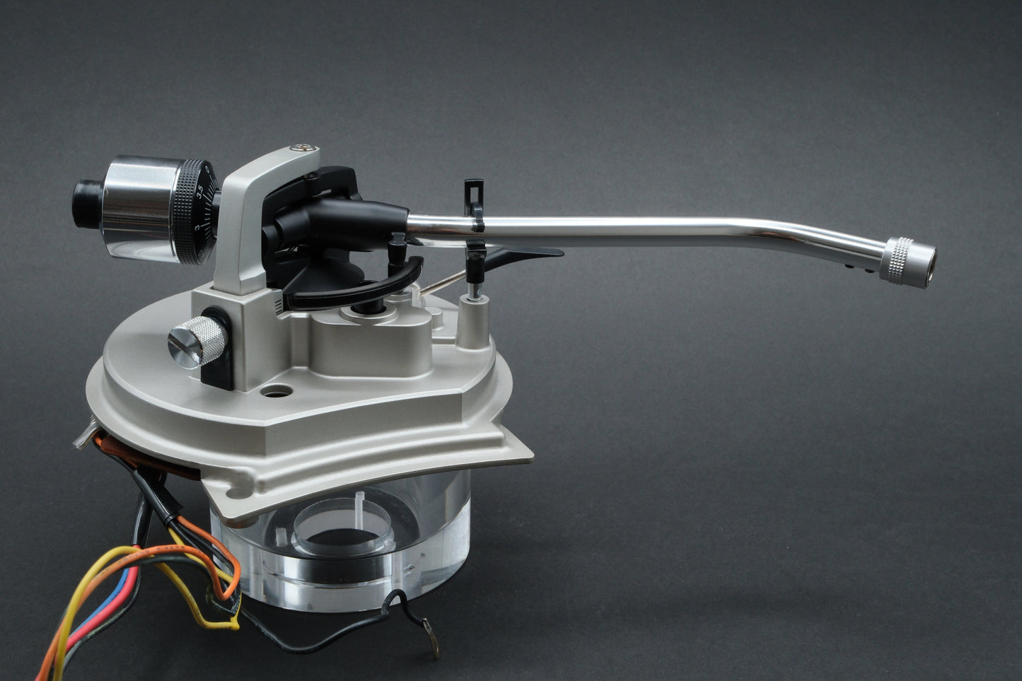 Technics SL-1300 MK2 Tonearm