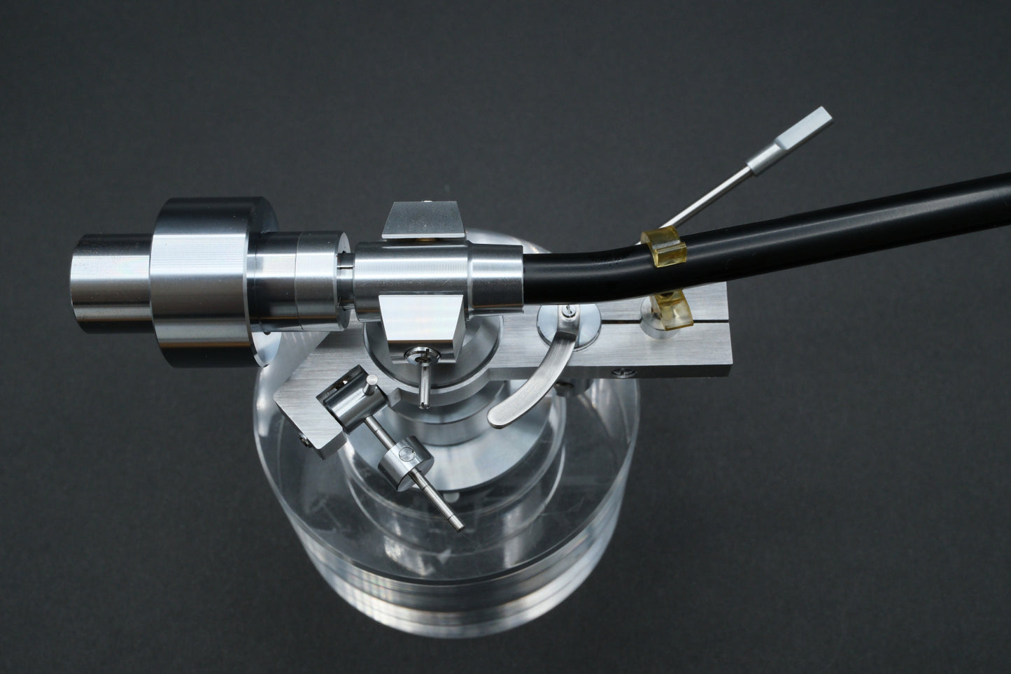 Pioneer PA-1000 Carbon Fiber Tonearm (03)