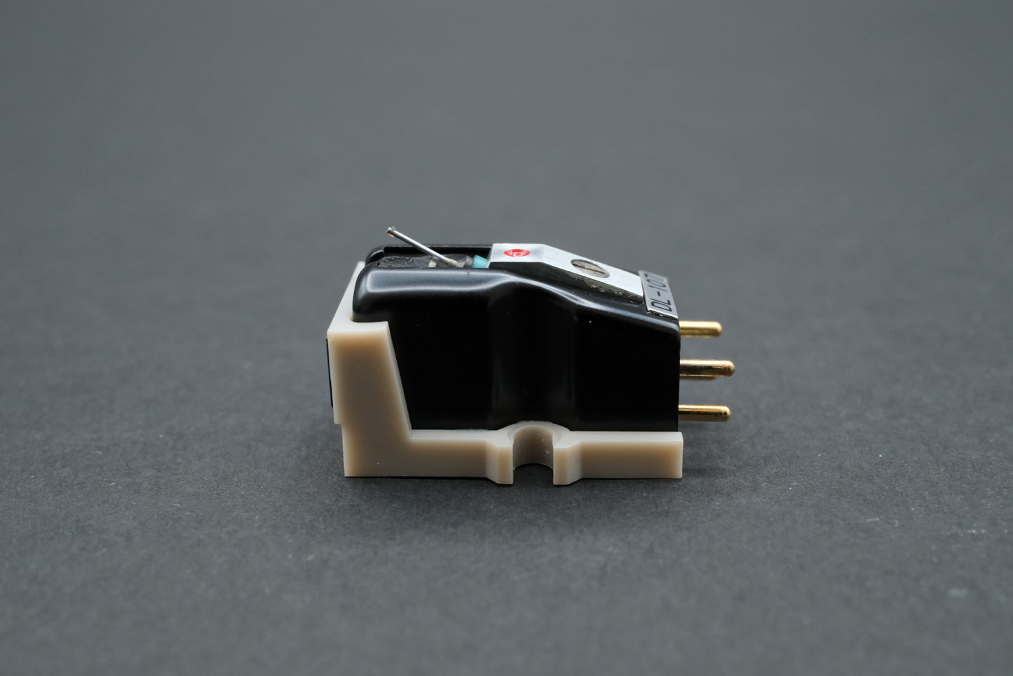 Denon DL-107 MM Cartridge (02)