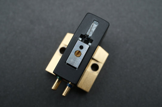 Audio-Technica AT-24 MC Cartridge – Beryllium Cantilever