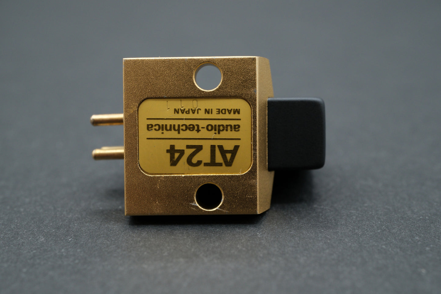 Audio-Technica AT-24 MC Cartridge – Beryllium Cantilever