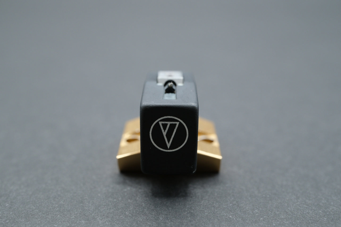 Audio-Technica AT-24 MC Cartridge – Beryllium Cantilever