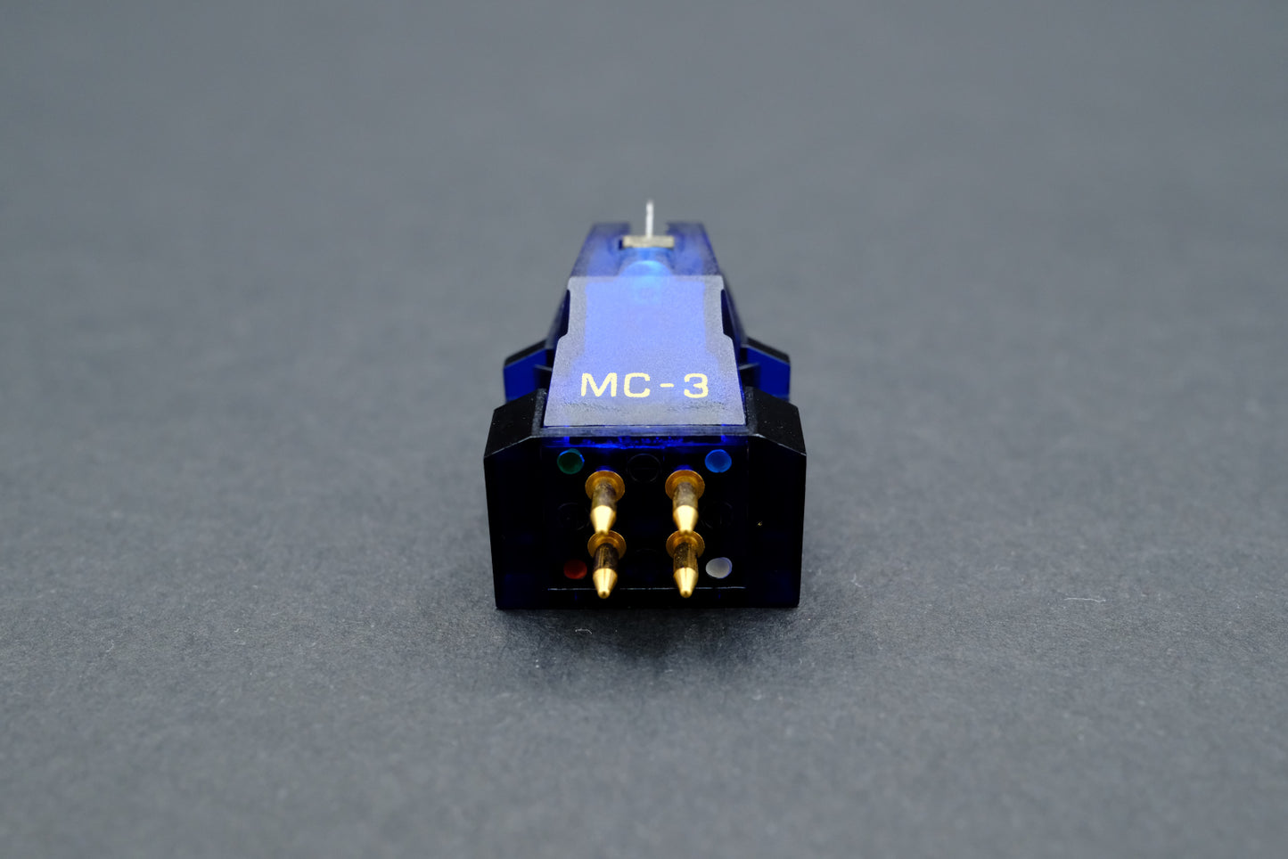 Yamaha MC-3 MC Cartridge – Beryllium Tapered Pipe Cantilever (02)
