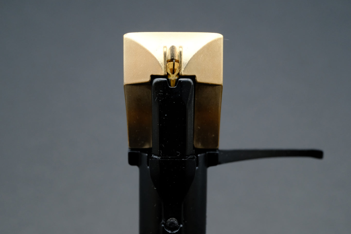 Technics EPC-205CMK3 MM Cartridge – Boron Pipe Cantilever (02)