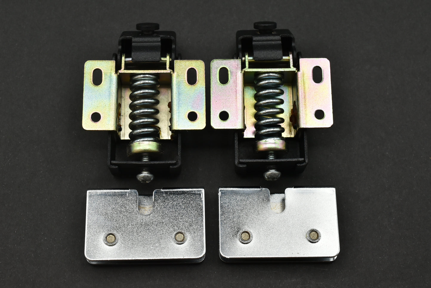 DENON Dust Cover Hinge Bracket for DP-3700, DP-2500, DP-1700, DP-60M/60L