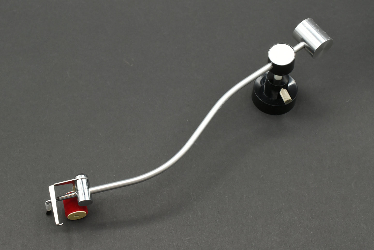 Audio-Technica AT-6001 Autocleanica – Automatic Self-Moving Record Cleaner (02)