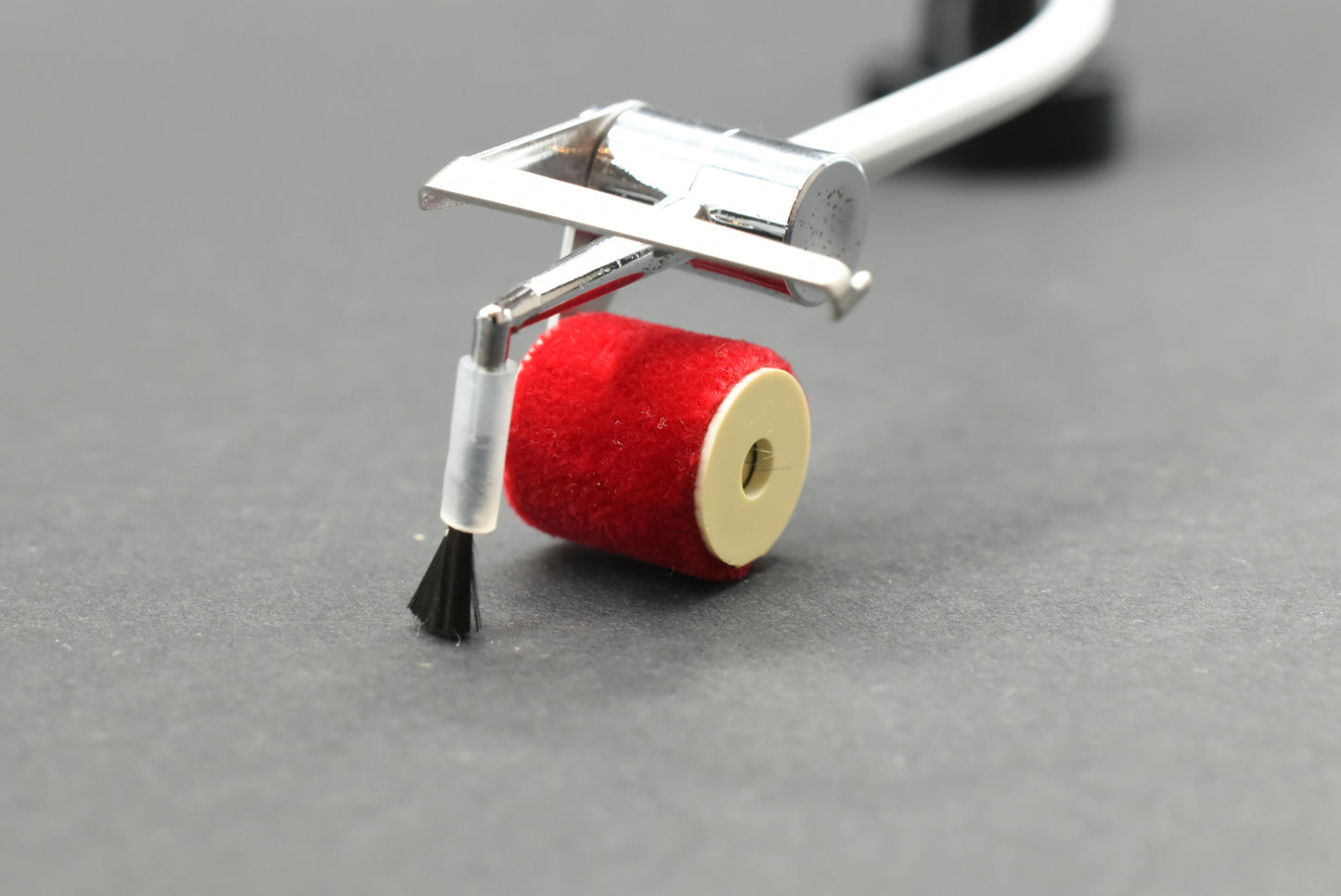 Audio-Technica AT-6001 Autocleanica – Automatic Self-Moving Record Cleaner (02)