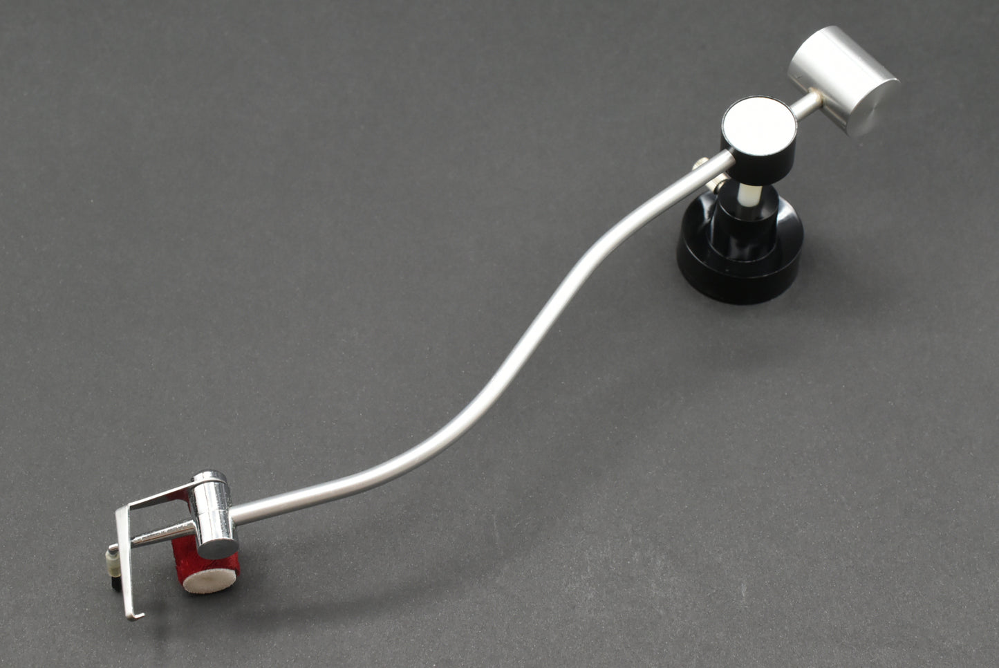 Audio-Technica AT-6001 Autocleanica – Automatic Self-Moving Record Cleaner (02)