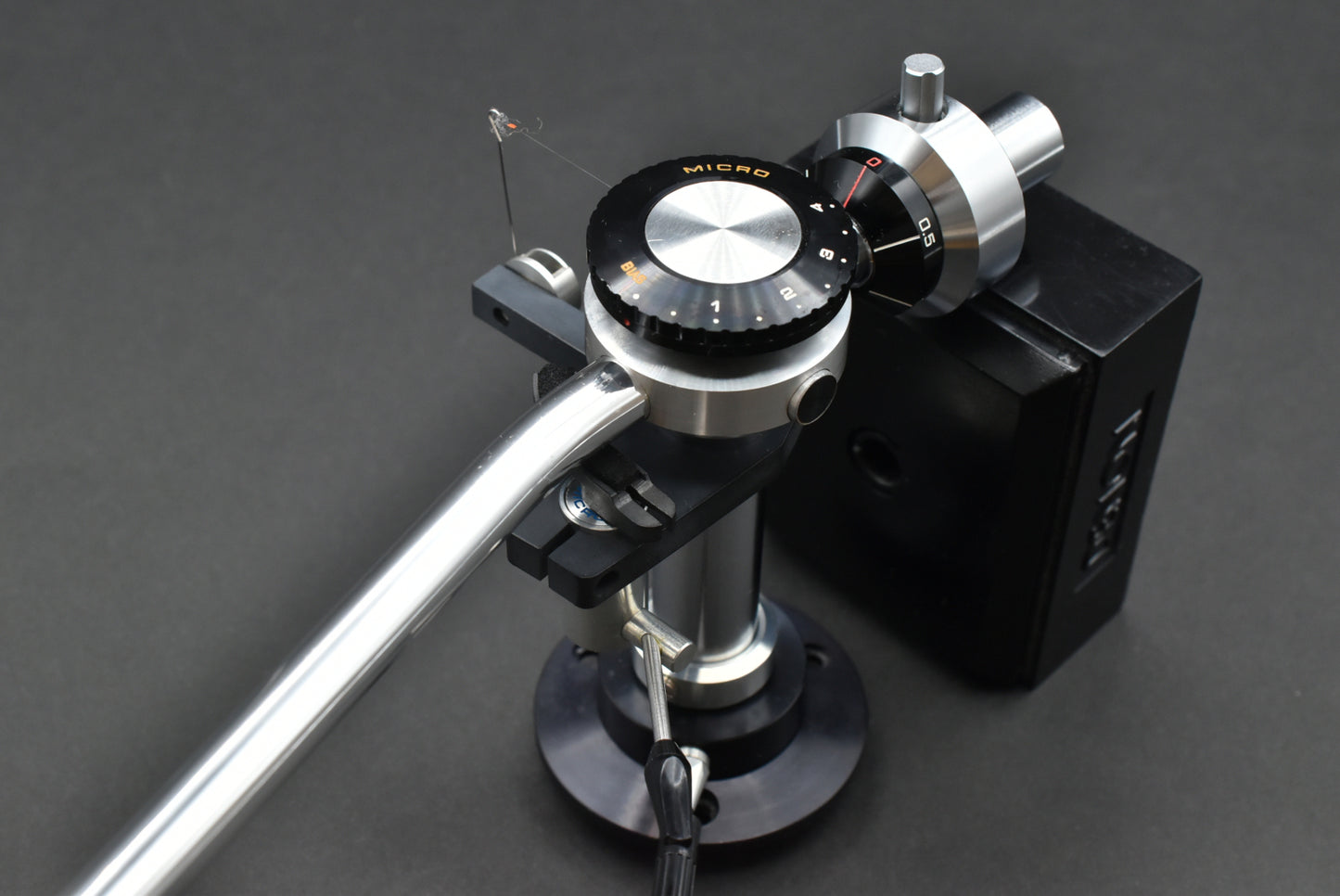Micro Seiki MA-101 MKII Tonearm (01)