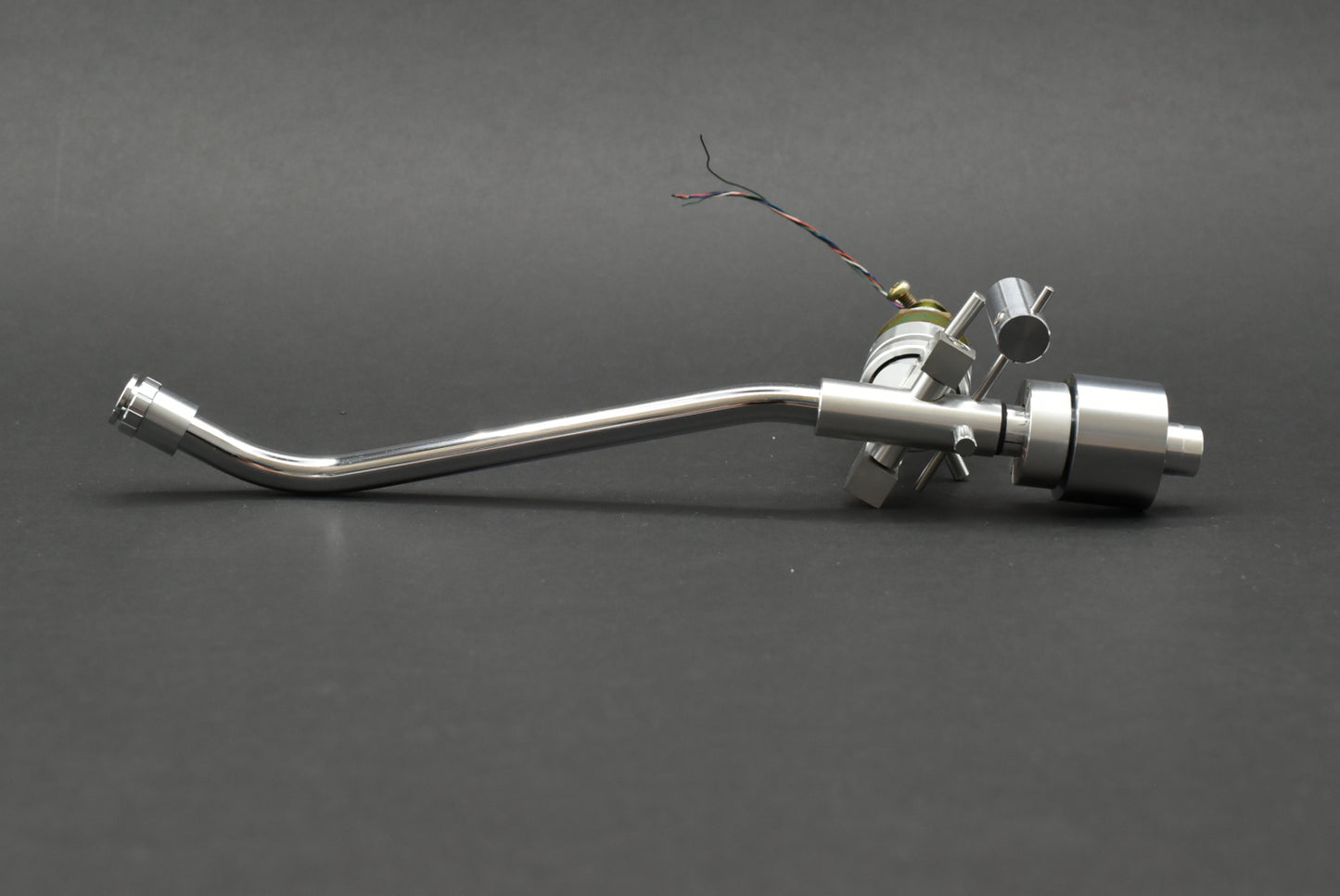 Pioneer PL-1250 Tonearm