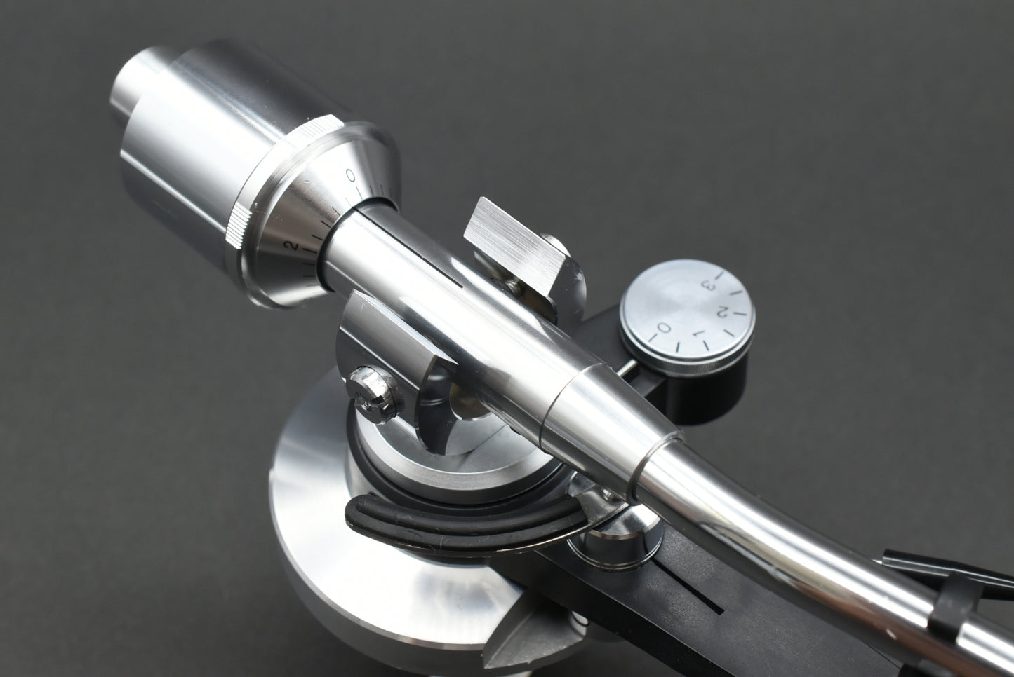 Denon Genuine Semi-Long S-Shaped Tonearm