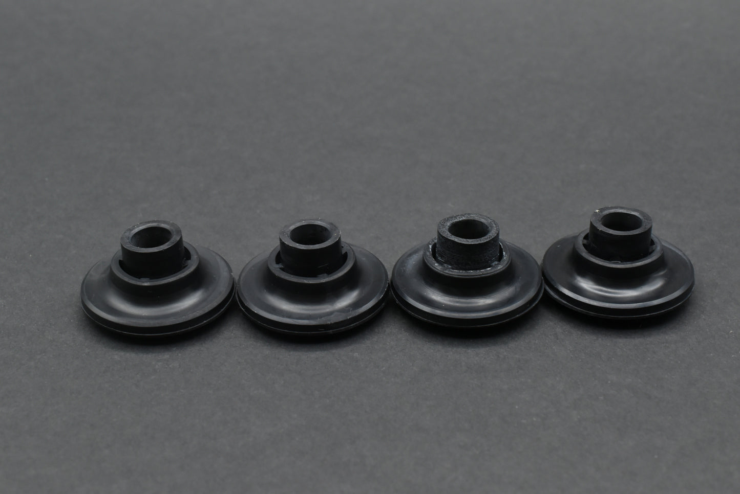 Technics SL-1300 / SL-1500 MK2 Insulator Feet – Set of 4 (03)