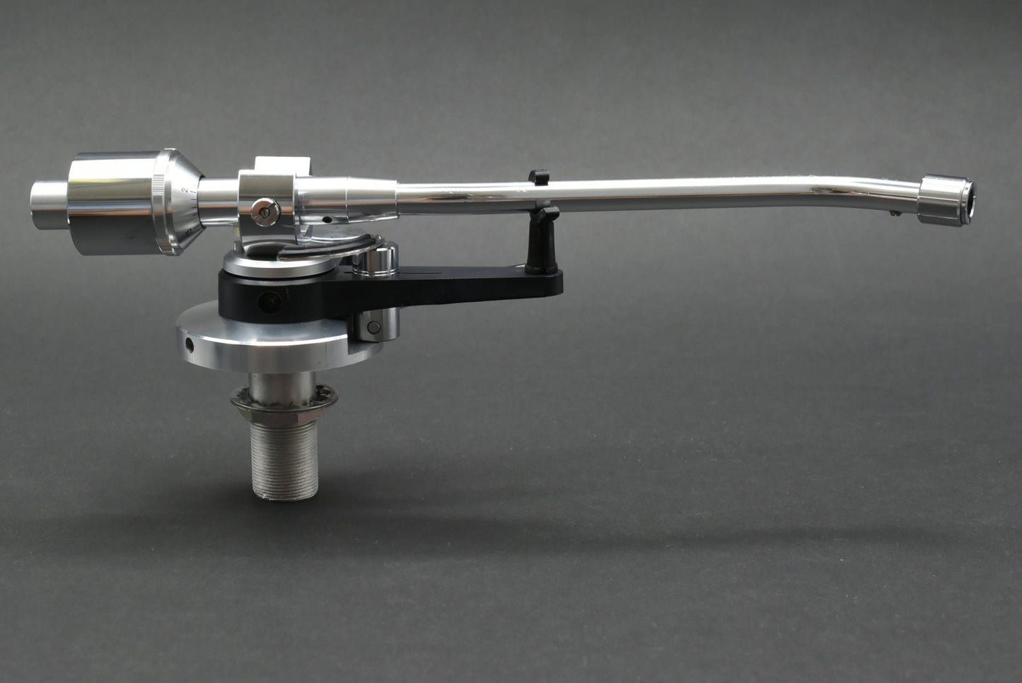 Denon Genuine Semi-Long S-Shaped Tonearm