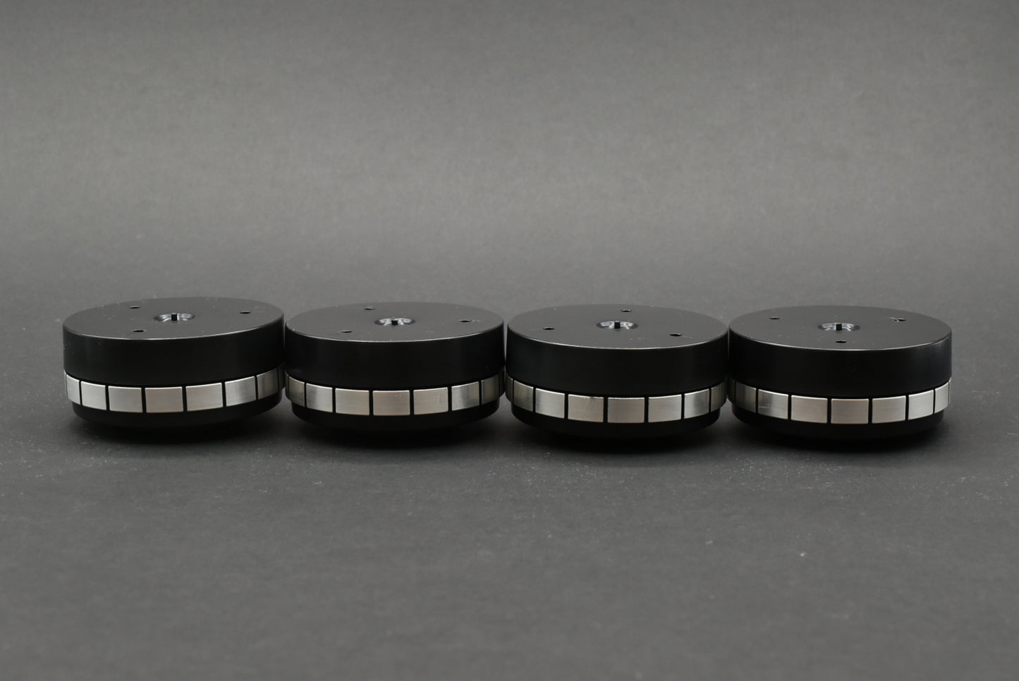 Micro Seiki DD-6 Insulator feet x 4pcs (foot)
