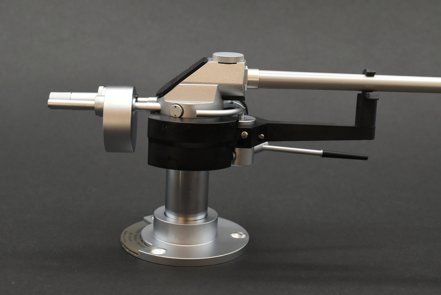 Audio-Technica AT-1100 Straight Tonearm with ASP-1 Base – Pure Silver Lead Wires