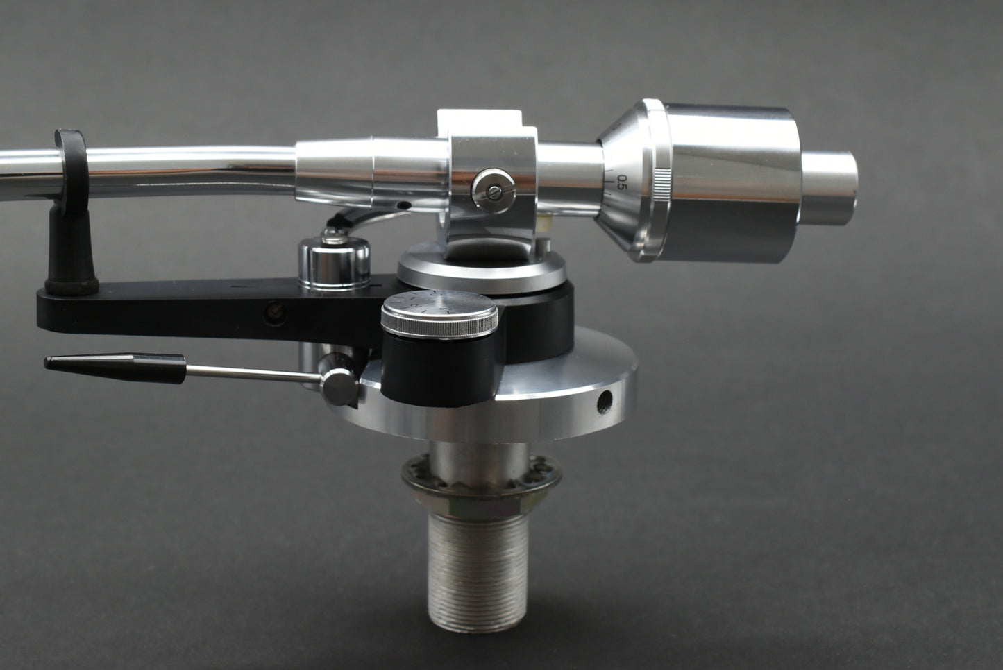 Denon Genuine Semi-Long S-Shaped Tonearm