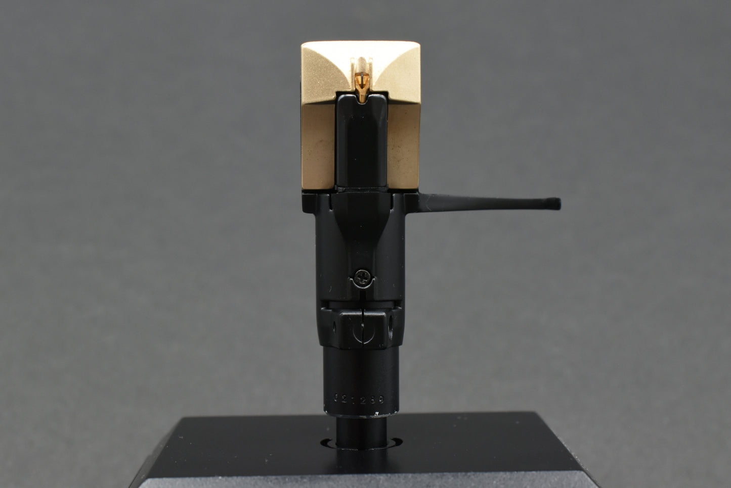 Technics EPC-205CMK3 MM Cartridge – Boron Pipe Cantilever