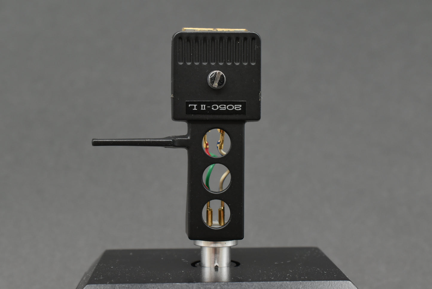 Technics EPC-205C-IIL MM Cartridge with SH-98 Headshell – Titanium Pipe Cantilever