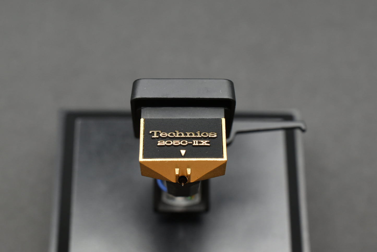 Technics EPC-205C-IIL MM Cartridge with SH-98 Headshell – Titanium Pipe Cantilever
