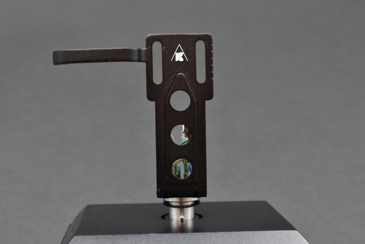 ADC ADC (SAEC OEM) Headshell / 7.3g – turntable headshell – precision mounting accessory for cartridges