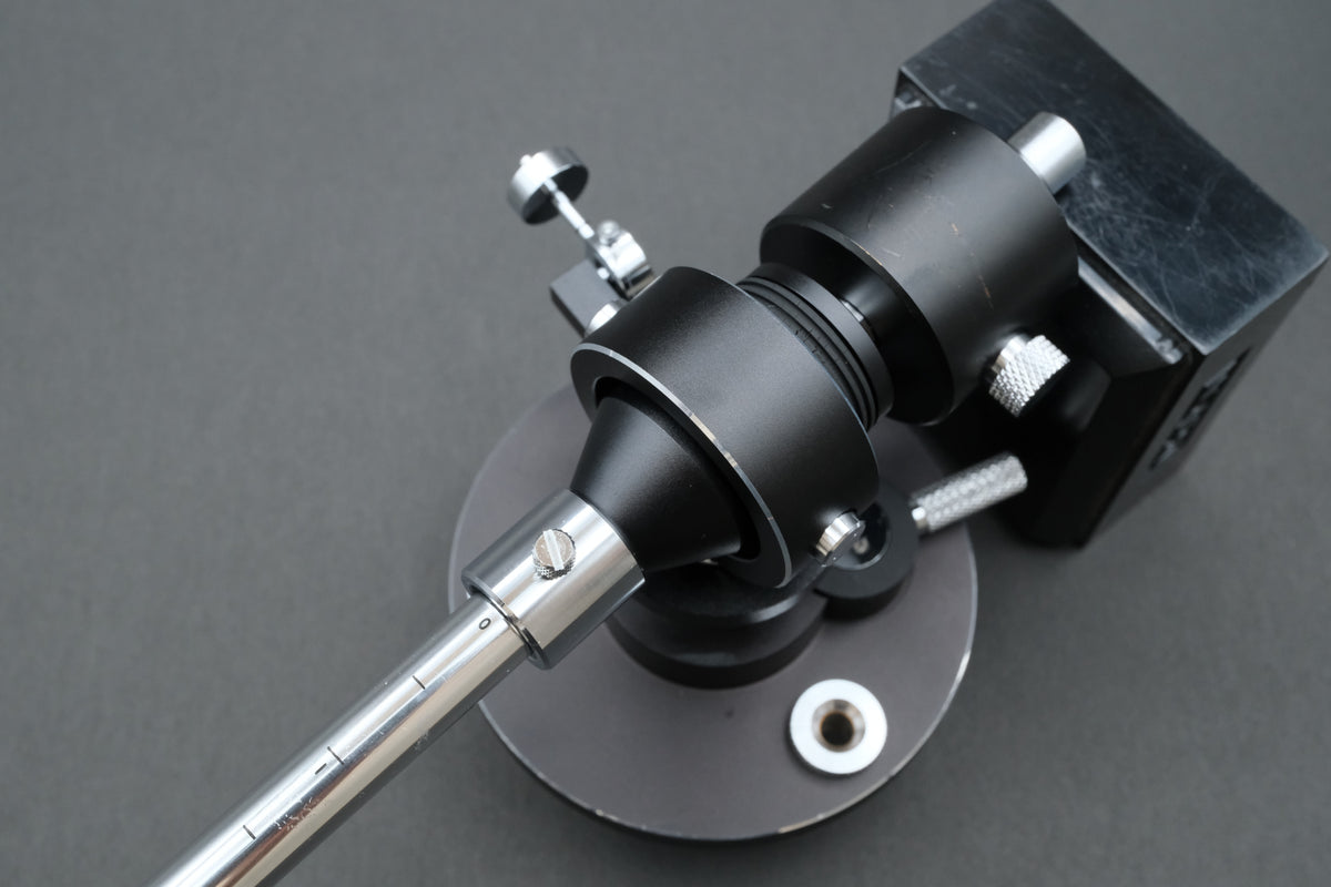 Audio-Technica AT-1501 MKIII 12" Long Tonearm (02)