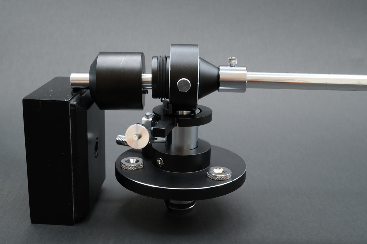 Audio-Technica AT-1501 MKIII 12" Long Tonearm (02)