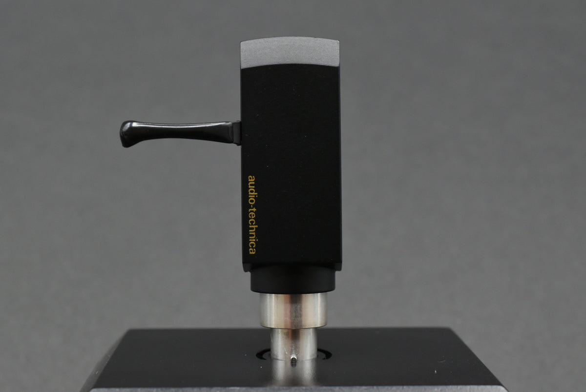 Audio-Technica AT-LS Series Black Headshell - 10.5g