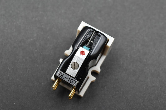Micro Seiki DENON DL-107 MM Cartridge – phono cartridge or stylus – high-fidelity audio component for vinyl enthusiasts