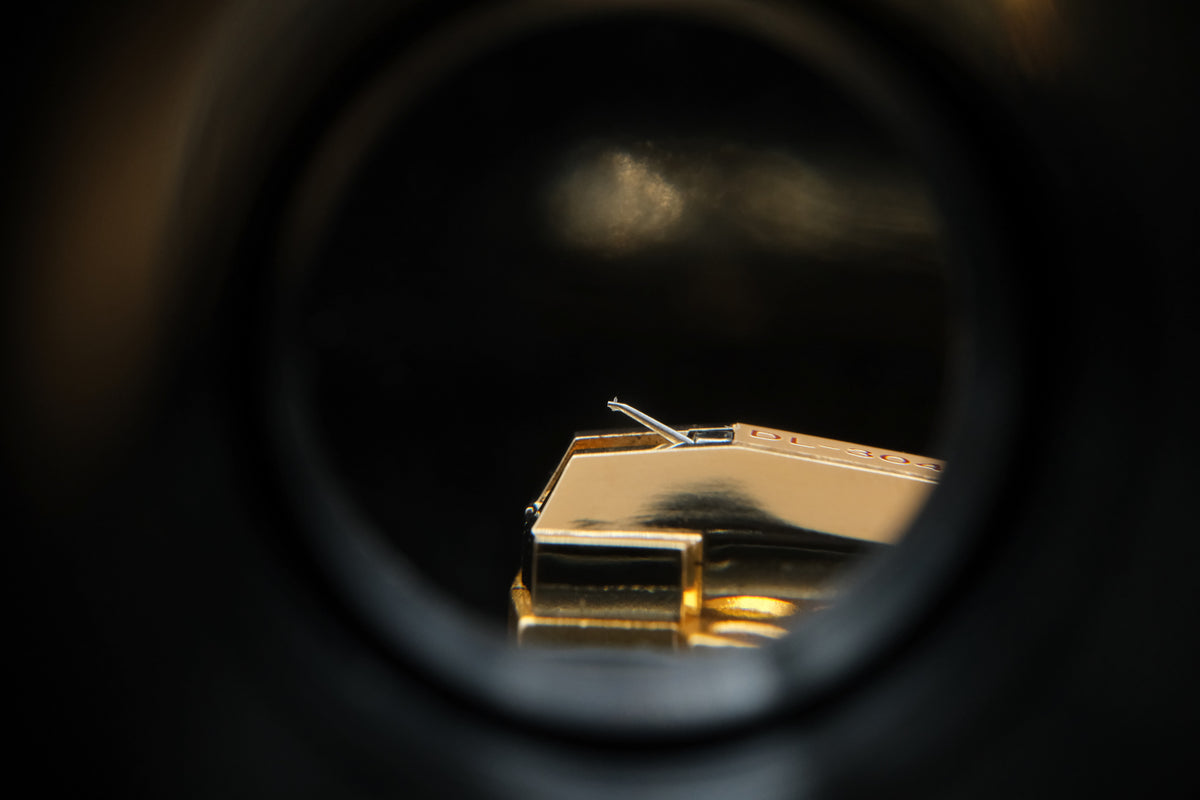 Denon DL-304 MC Cartridge (02)