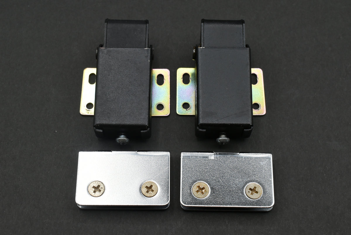 Denon Dust Cover Hinge Bracket for DP-3700, DP-2500, DP-1700