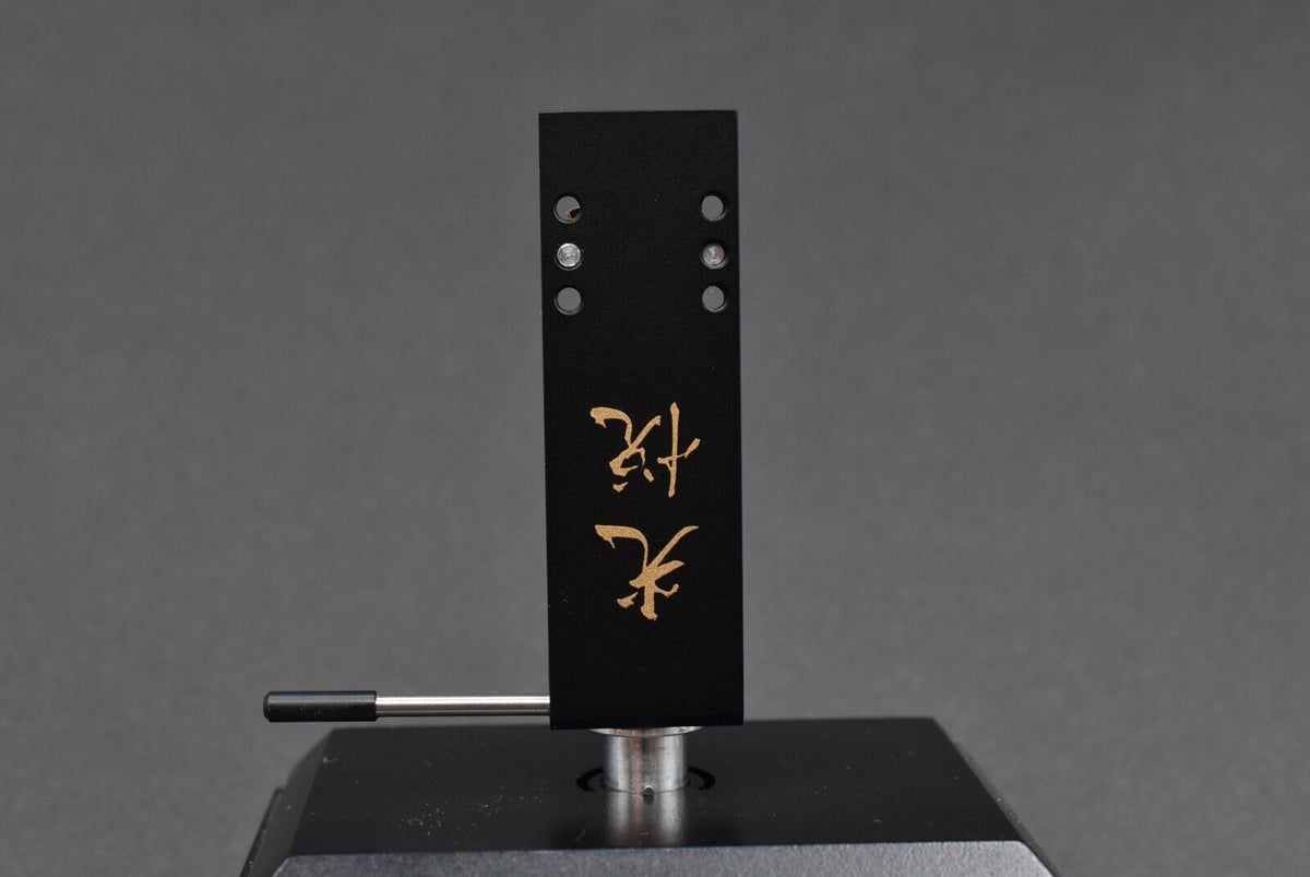 Koetsu Koetsu Headshell / 18.7g – turntable headshell – precision mounting accessory for cartridges