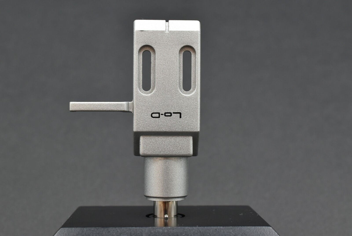Lo-D Lo-D Headshell / 8.3g.  03 – turntable headshell – precision mounting accessory for cartridges