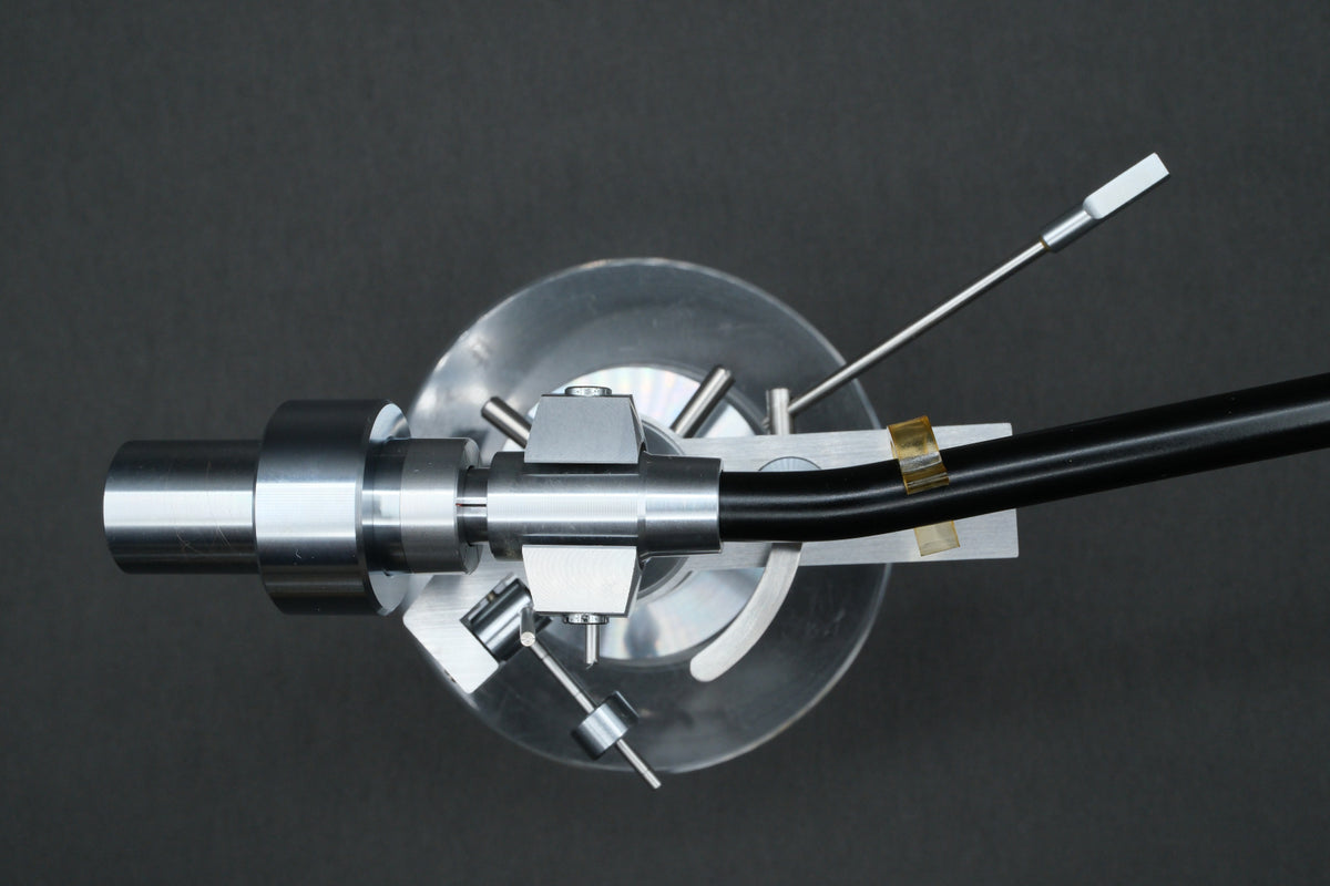 Pioneer PA-1000 Carbon Fiber Tonearm (03)