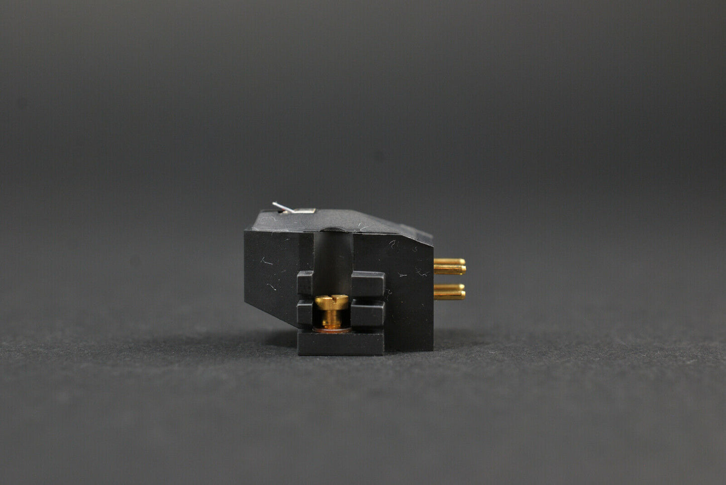 Ortofon MC3000 MC Cartridge / 02